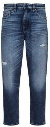 BOSS Destroyed-Jeans mit Leder-Badge hinten am Saum